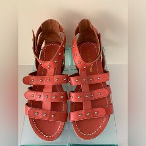 Pour La Victoire Orange Sandals with Studdes Women’s 6M